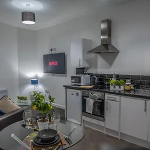 Apartment Bv Homely 1 Bedroom At Shallow Hill Leeds, Huddersfield